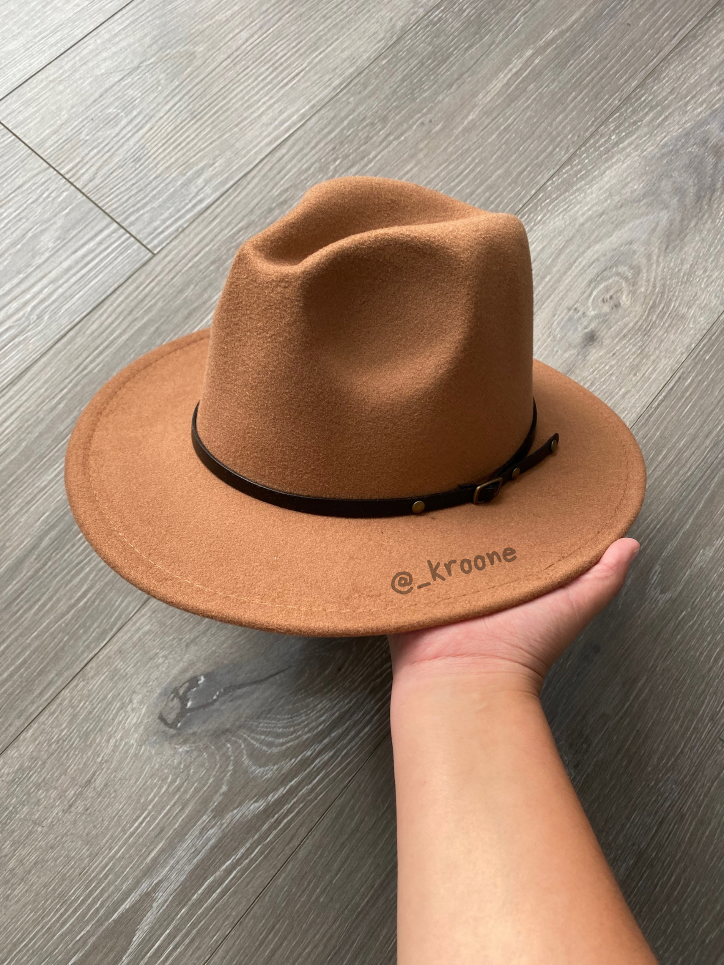 Sombrero camel